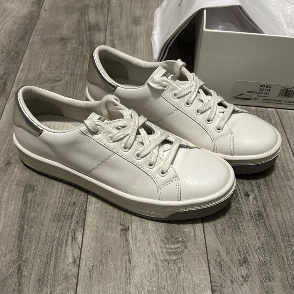 Marc Jacob’s sneakers